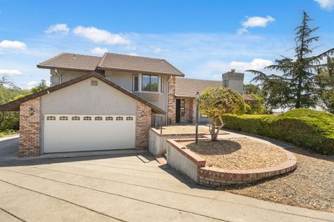 Photo of 14580 Carriage Lane, Red Bluff, CA 96080 (MLS # 20260533)