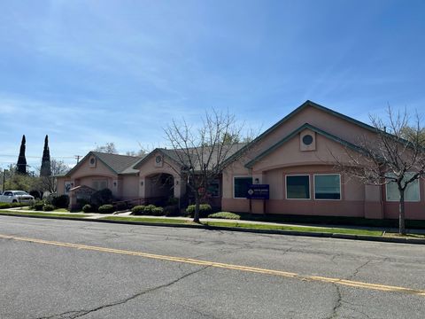 Photo of 715 Jackson Street, Red Bluff, CA 96080 (MLS # 20260267)