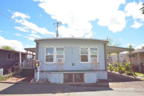 Photo of 2 Rio Vista Lane, Red Bluff, CA 96080 (MLS # 20260470)