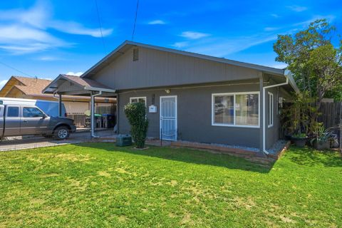 Photo of 1735 Douglass Street, Red Bluff, CA 96080 (MLS # 20260593)