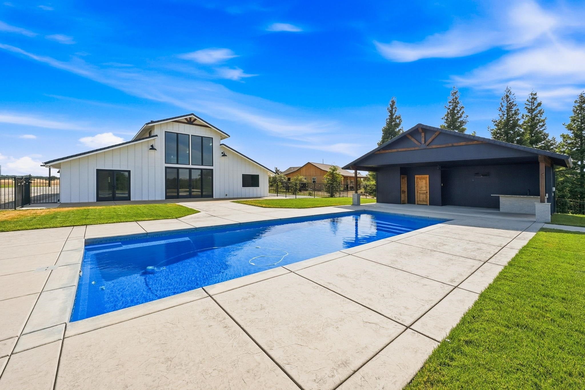 22200 Salmon Pl, Red Bluff, CA, 96080, USA, 4 Bedrooms Bedrooms, ,5 BathroomsBathrooms,Residential,Active,22200 Salmon Pl,20260706