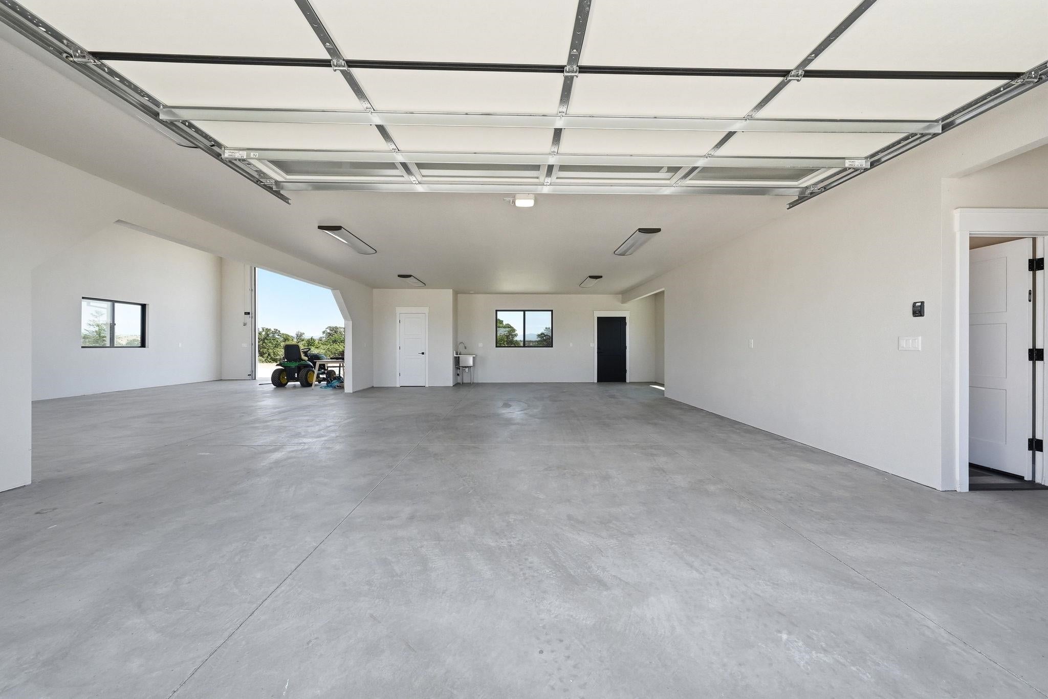 22200 Salmon Pl, Red Bluff, CA, 96080, USA, 4 Bedrooms Bedrooms, ,5 BathroomsBathrooms,Residential,Active,22200 Salmon Pl,20260706