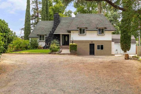 Photo of 85 Howell Avenue, Red Bluff, CA 96080 (MLS # 20250811)