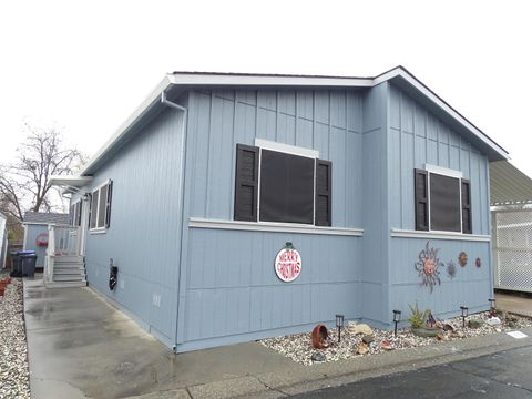 Photo of 176 Casa Grande Drive, Red Bluff, CA 96080 (MLS # 20250945)