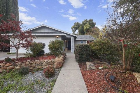 Photo of 329 Michael Drive, Red Bluff, CA 96080 (MLS # 20250873)