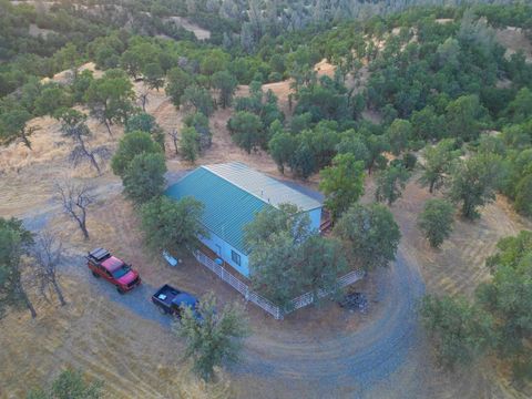 Photo of 15510 Diamond Star Road, Red Bluff, CA 96080 (MLS # 20250773)