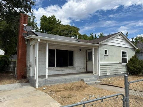 Photo of 1148 Cedar Street, Red Bluff, CA 96080 (MLS # 20261113)