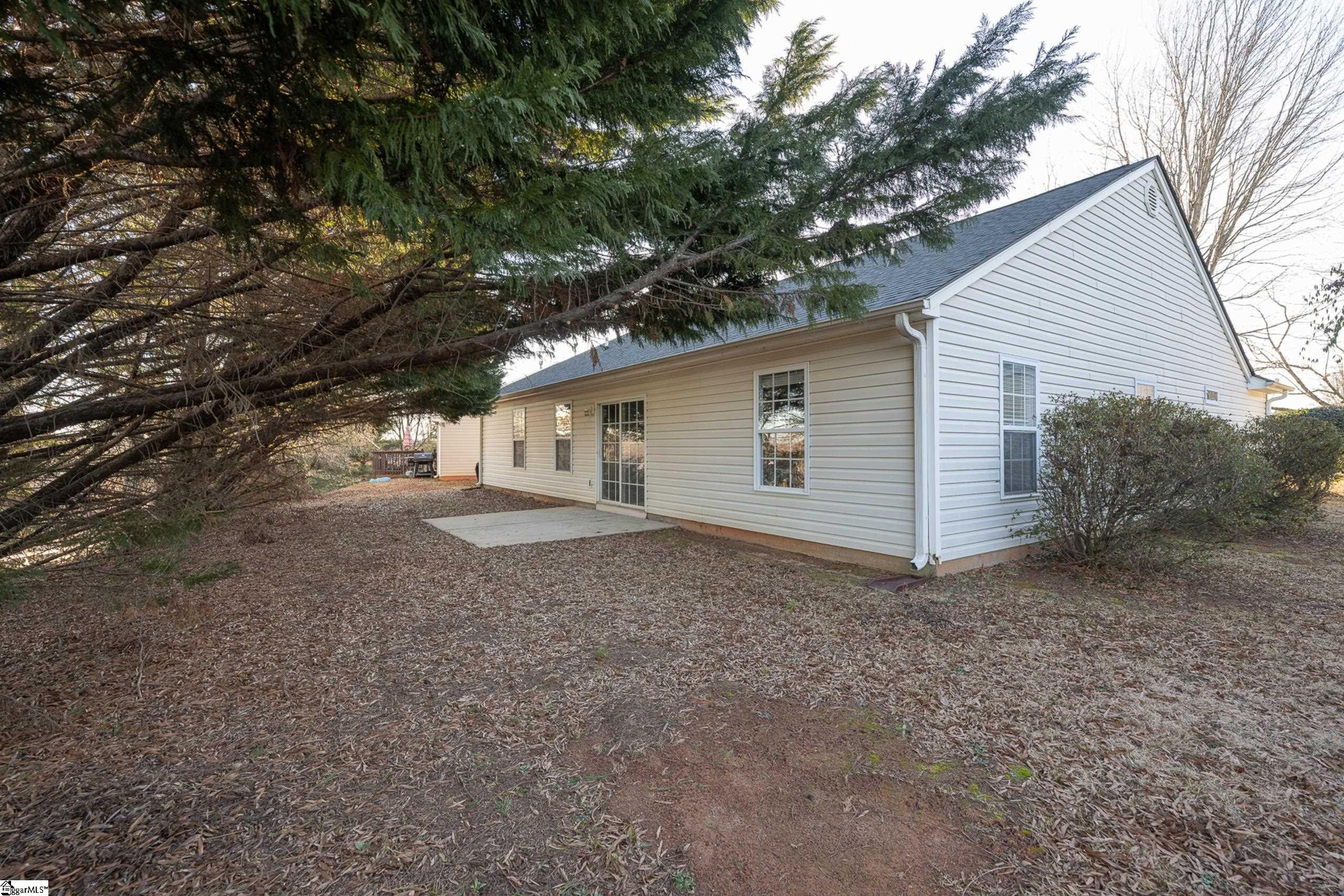 Greer, South Carolina 29650, United States, 3 Bedrooms Bedrooms, ,2 BathroomsBathrooms,Residential,Contingent,14698