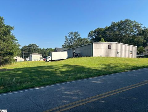 200 Woods Chapel Road Duncan SC 29334