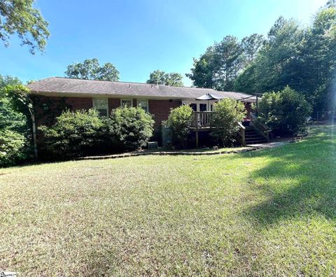 A home in Laurens