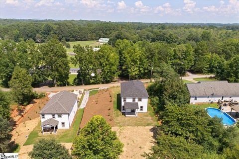 A home in Easley