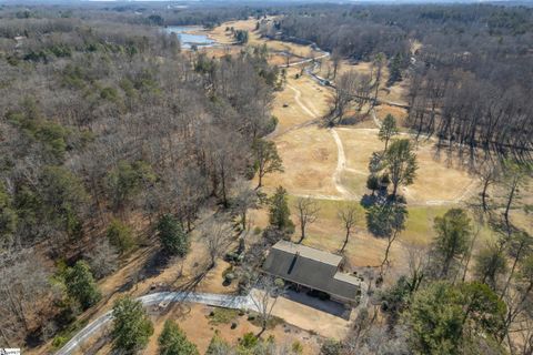 A home in Tryon