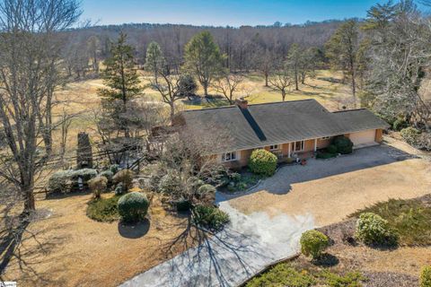 A home in Tryon