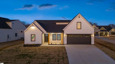 A home in Chesnee