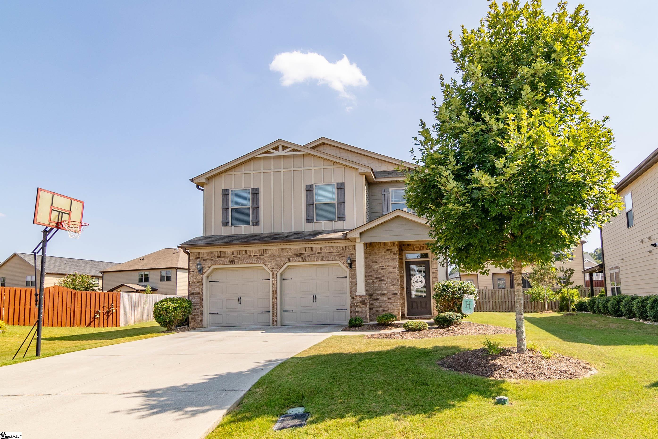 Greenville, South Carolina 29611, United States, 3 Bedrooms Bedrooms, ,3 BathroomsBathrooms,Residential,Active,45864