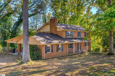 A home in Easley