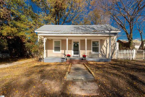 A home in Clover