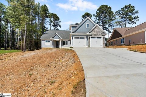 Single Family Residence in Ninety Six SC 103 Patriot Point Court.jpg