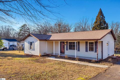 A home in Easley