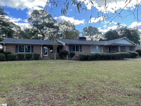 A home in Laurens