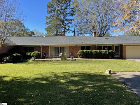 A home in Laurens