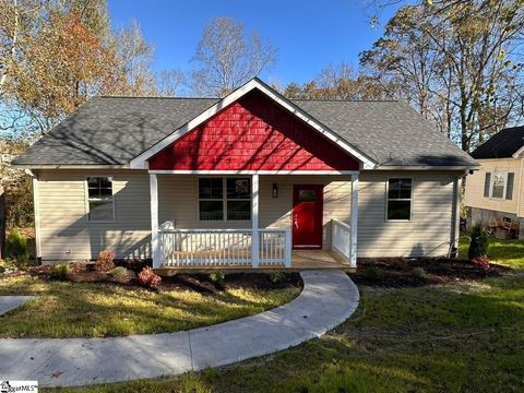 A home in Woodruff