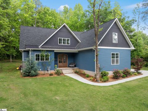 Single Family Residence in Greenville SC 32 Montague Circle.jpg