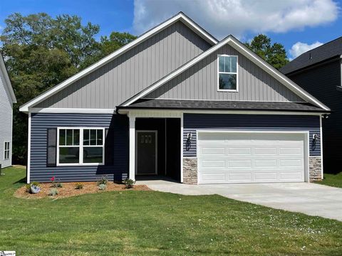 A home in Duncan