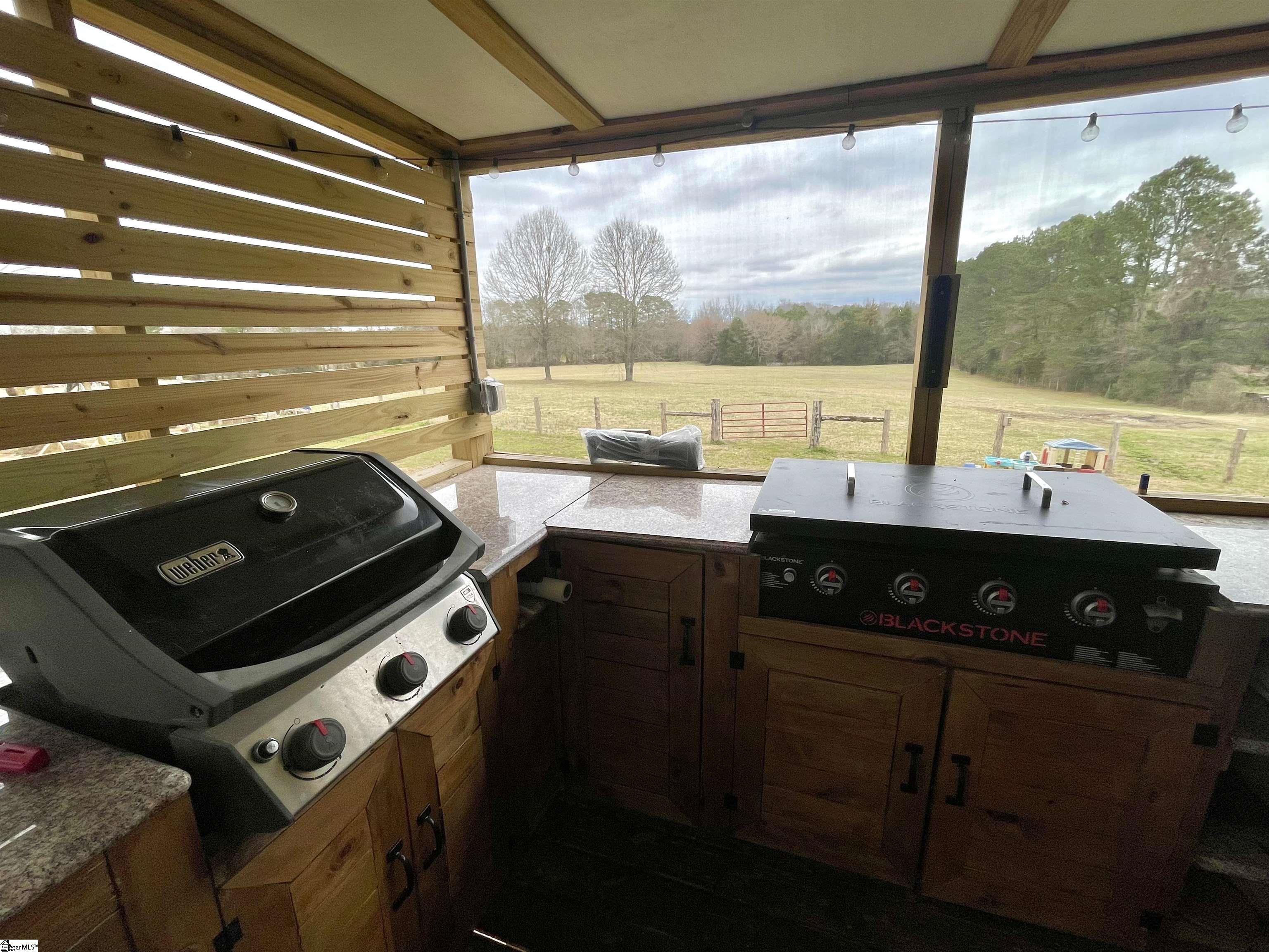 Clinton, South Carolina 29325, United States, 3 Bedrooms Bedrooms, ,3 BathroomsBathrooms,Residential,Contingent,6103