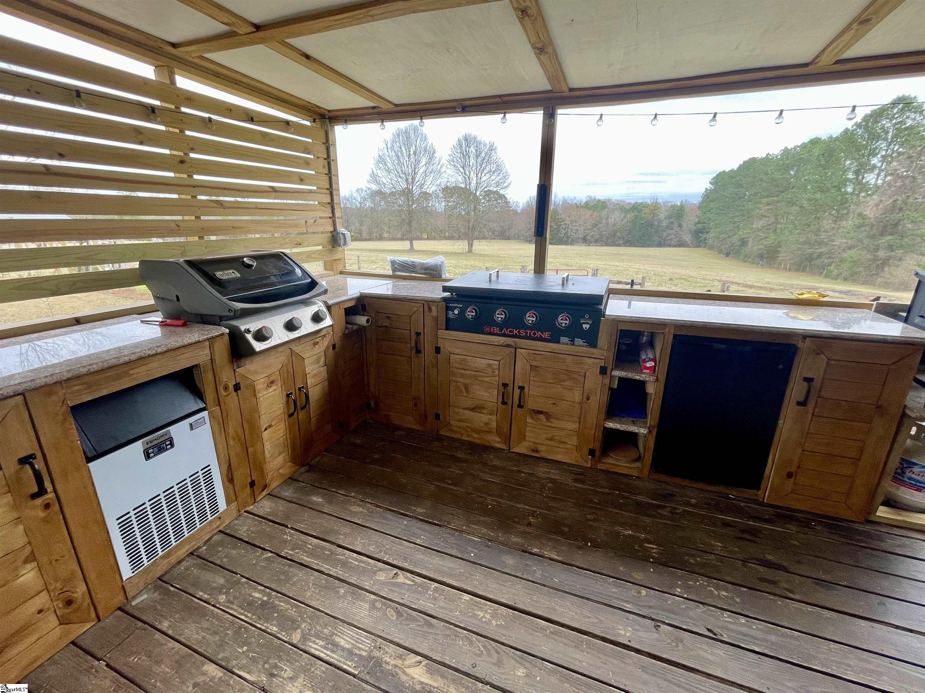 Clinton, South Carolina 29325, United States, 3 Bedrooms Bedrooms, ,3 BathroomsBathrooms,Residential,Contingent,6103