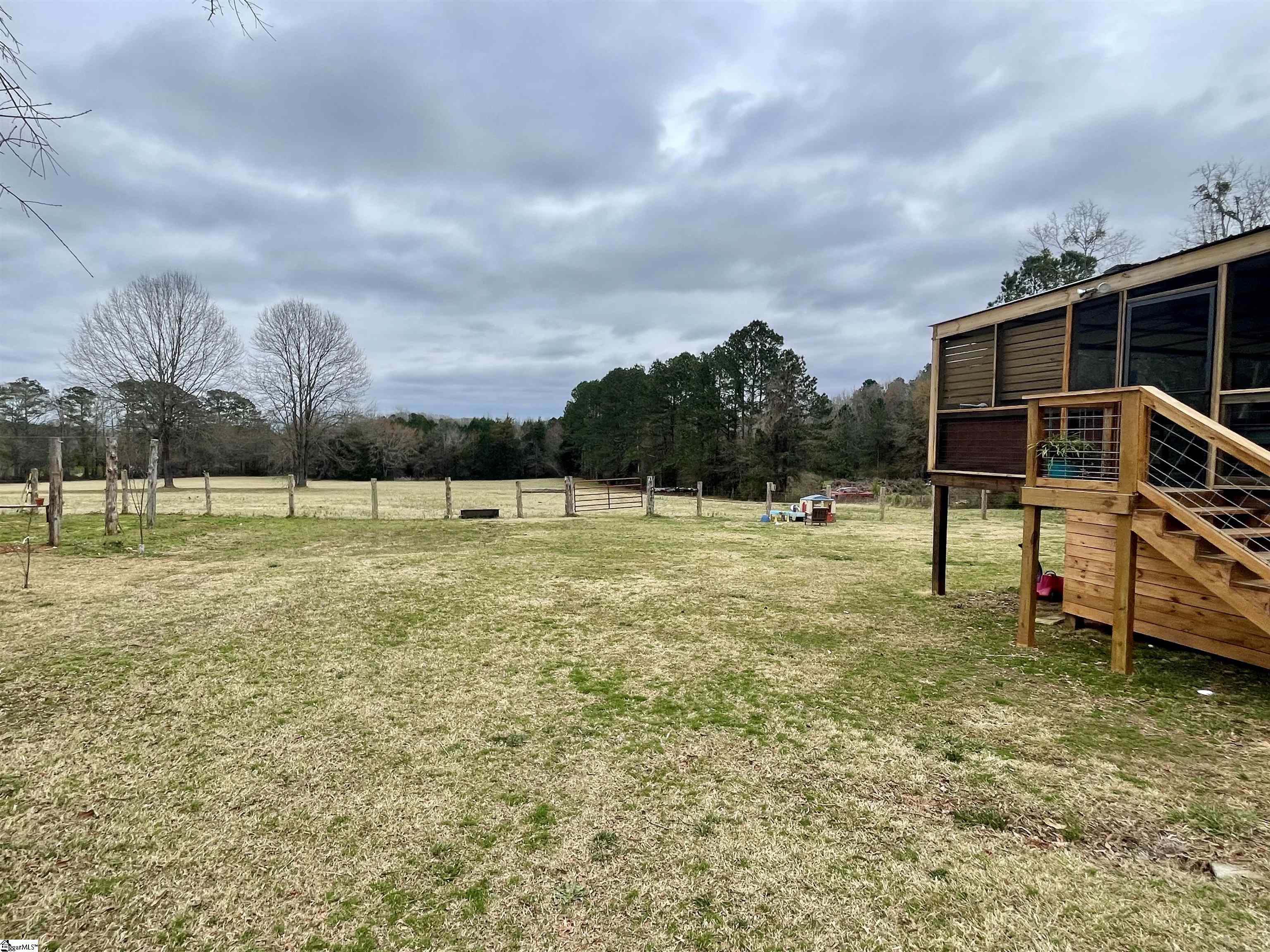 Clinton, South Carolina 29325, United States, 3 Bedrooms Bedrooms, ,3 BathroomsBathrooms,Residential,Contingent,6103