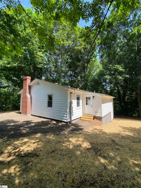 Single Family Residence in Belton SC 219 Toney Creek Road 24.jpg