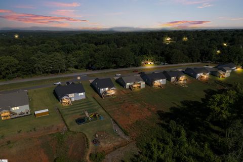 A home in Chesnee