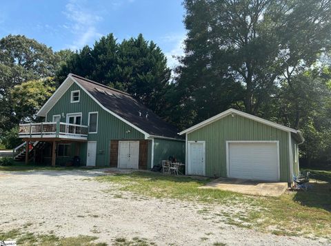 A home in Taylors