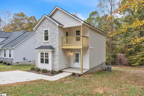 A home in Easley