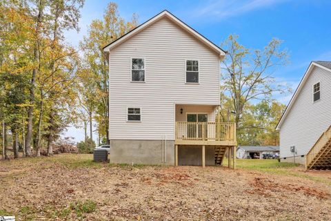 A home in Easley