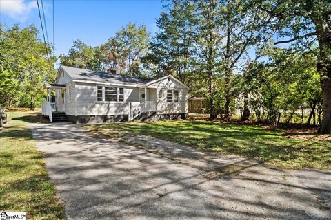 A home in Taylors