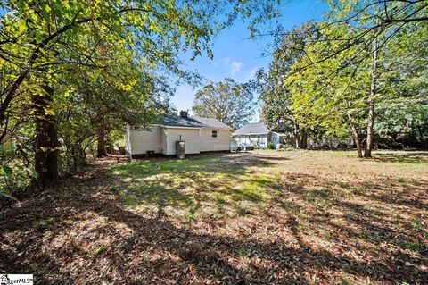 A home in Taylors