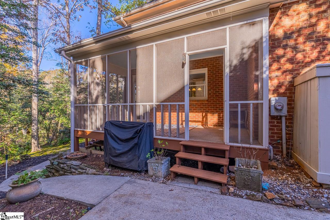 Simpsonville, South Carolina 29681, United States, 4 Bedrooms Bedrooms, ,4 BathroomsBathrooms,Residential,Pending,32828