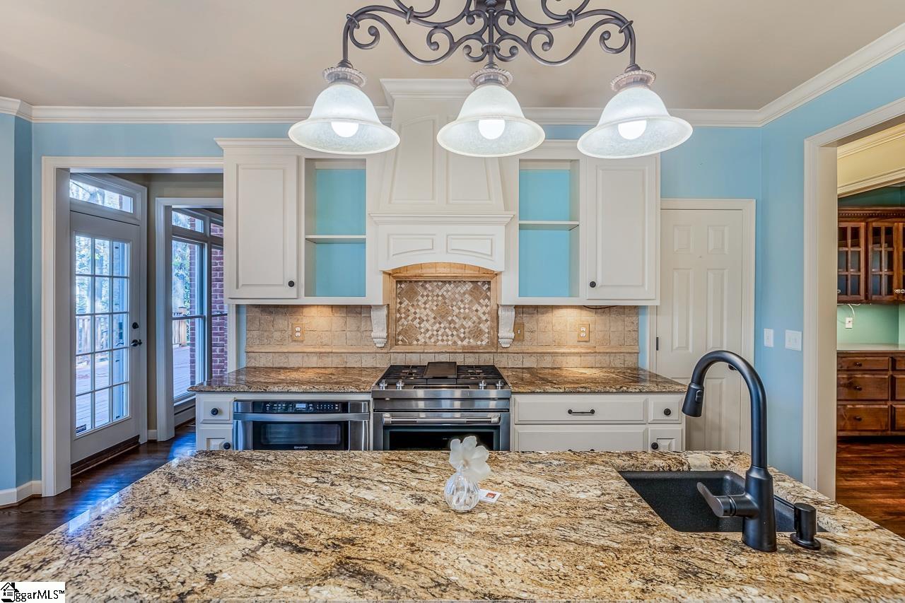 Simpsonville, South Carolina 29681, United States, 4 Bedrooms Bedrooms, ,4 BathroomsBathrooms,Residential,Pending,32828