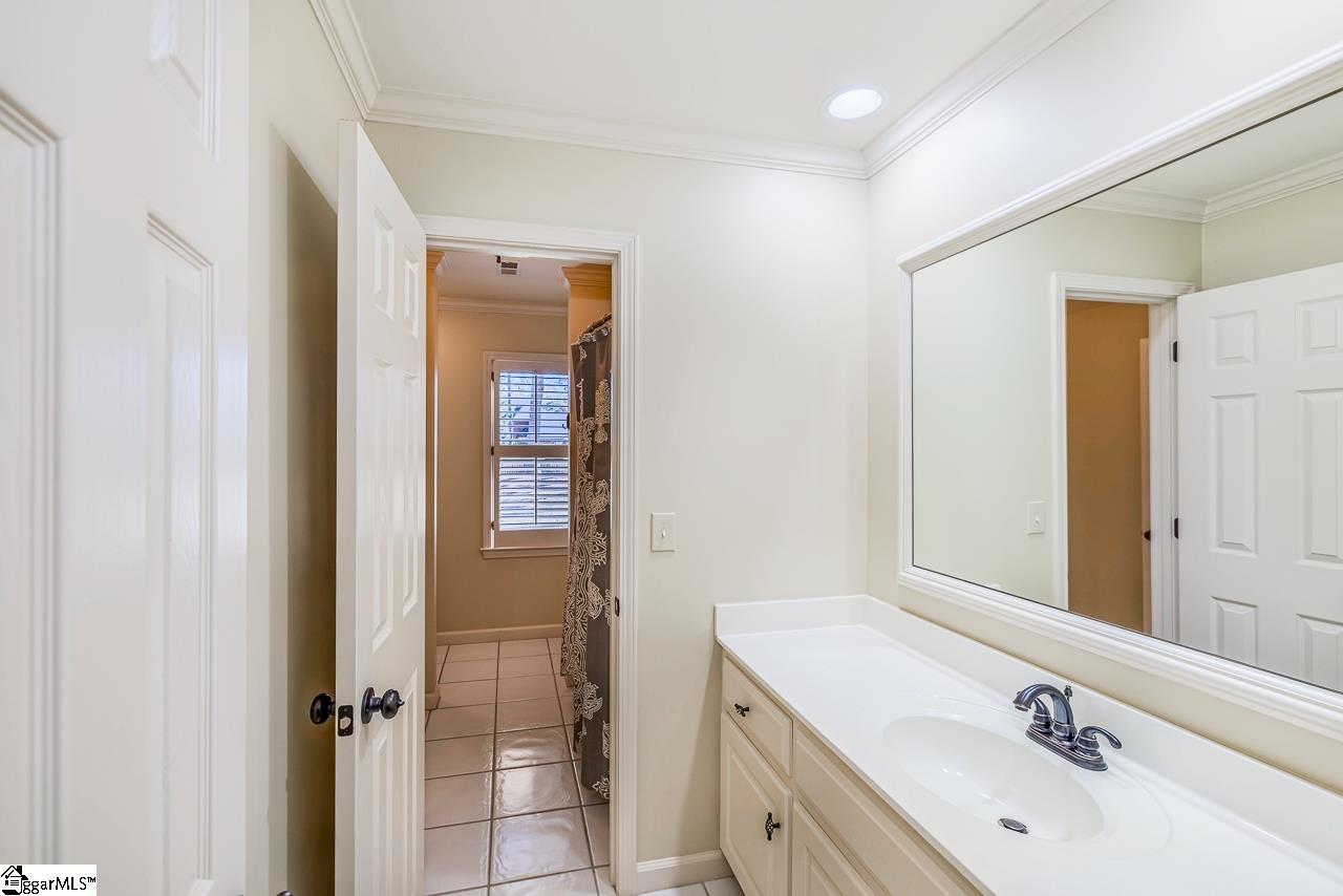 Simpsonville, South Carolina 29681, United States, 4 Bedrooms Bedrooms, ,4 BathroomsBathrooms,Residential,Pending,32828