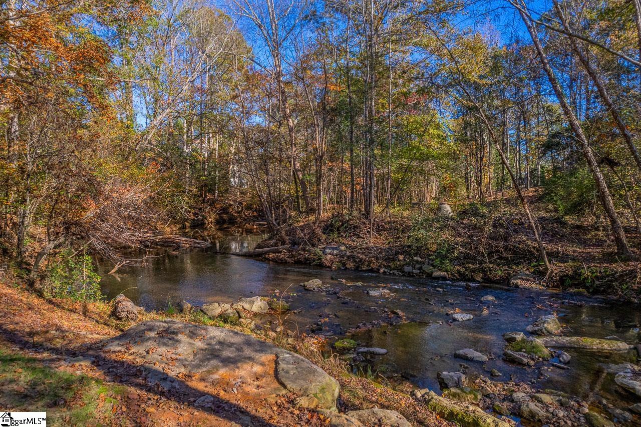 Simpsonville, South Carolina 29681, United States, 4 Bedrooms Bedrooms, ,4 BathroomsBathrooms,Residential,Pending,32828