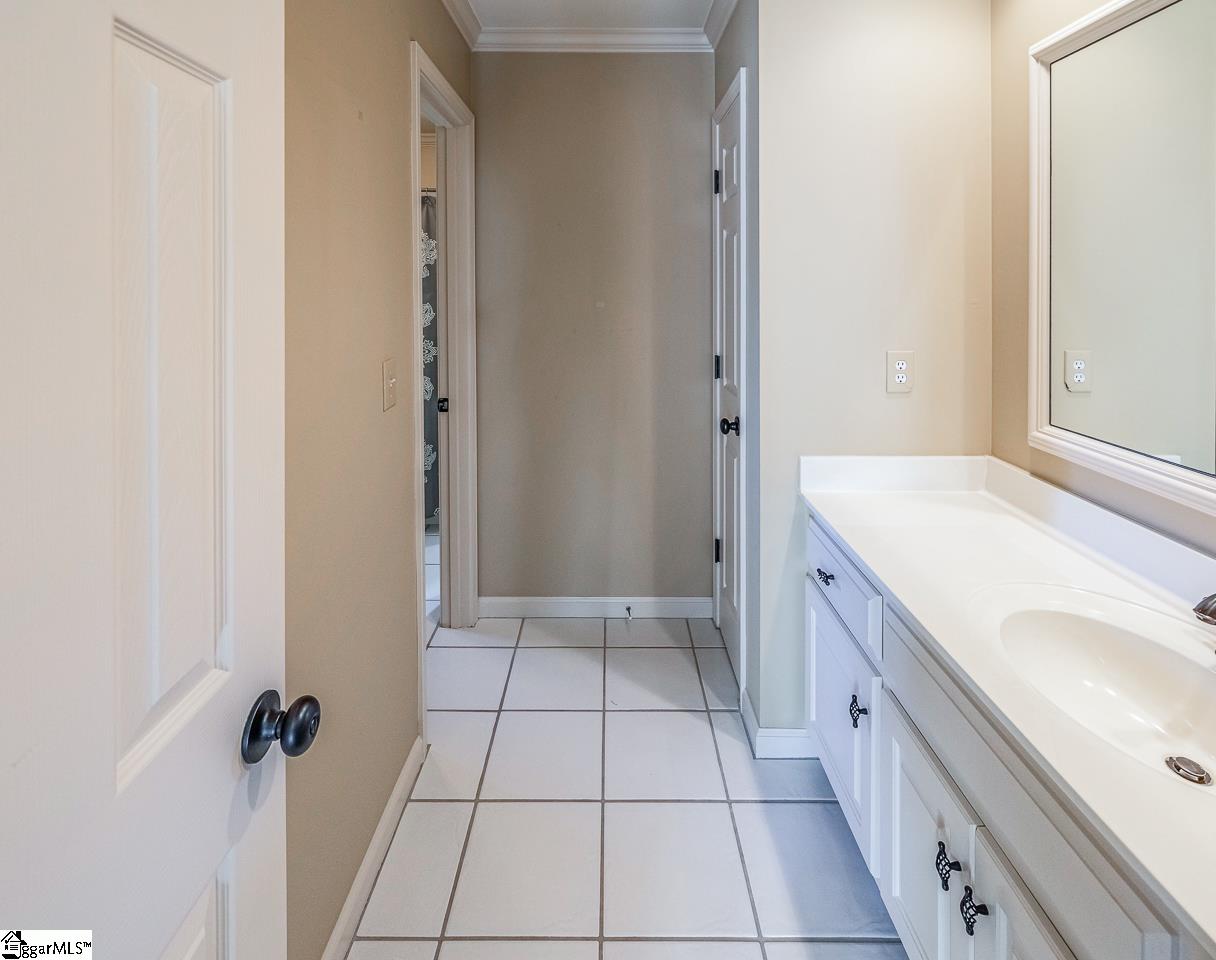 Simpsonville, South Carolina 29681, United States, 4 Bedrooms Bedrooms, ,4 BathroomsBathrooms,Residential,Pending,32828