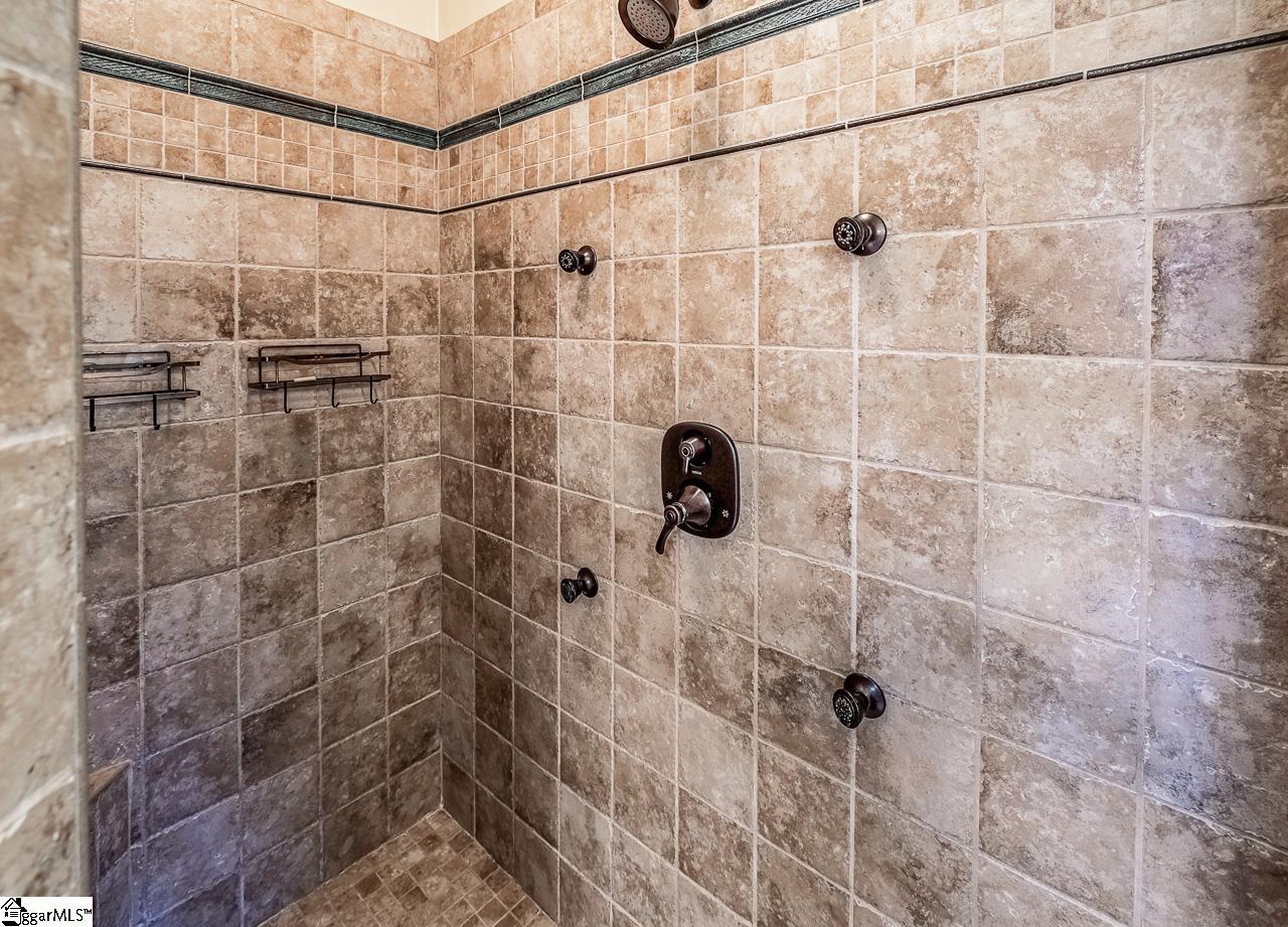 Simpsonville, South Carolina 29681, United States, 4 Bedrooms Bedrooms, ,4 BathroomsBathrooms,Residential,Pending,32828