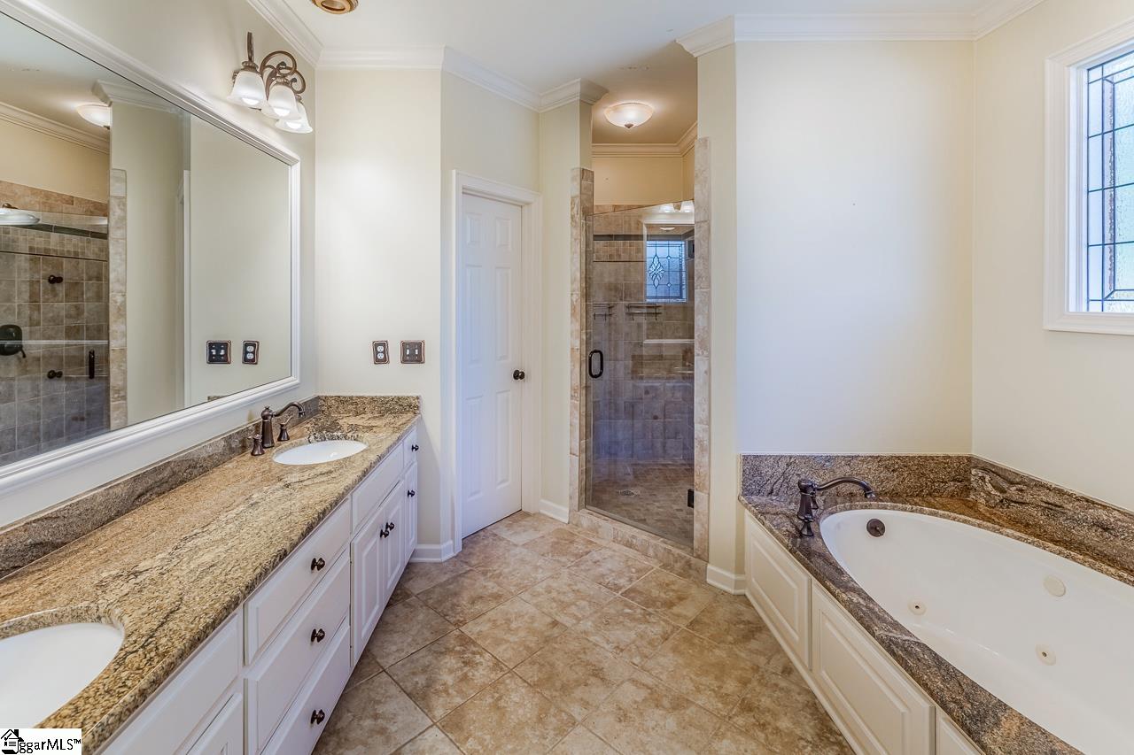 Simpsonville, South Carolina 29681, United States, 4 Bedrooms Bedrooms, ,4 BathroomsBathrooms,Residential,Pending,32828