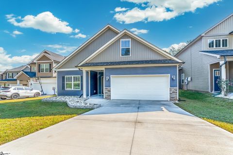 A home in Duncan