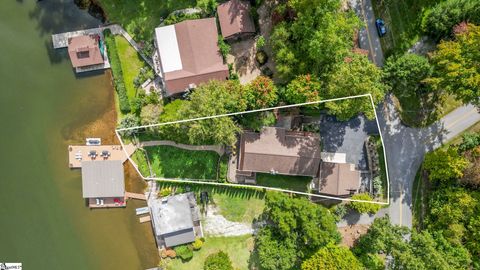 A home in Landrum