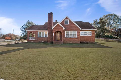 A home in Easley