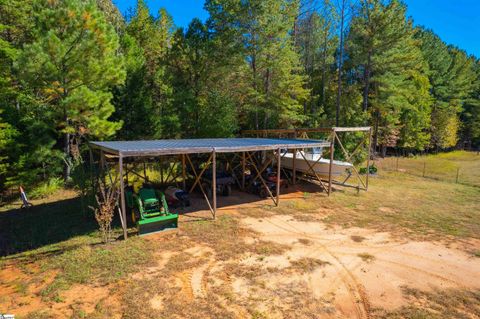 A home in Fountain Inn