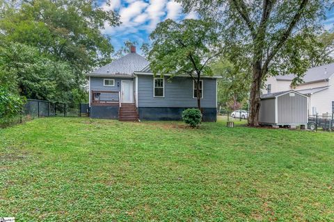 A home in Easley